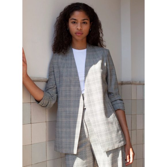 Aritzia Black Plaid Blazer - Picture 4 of 16